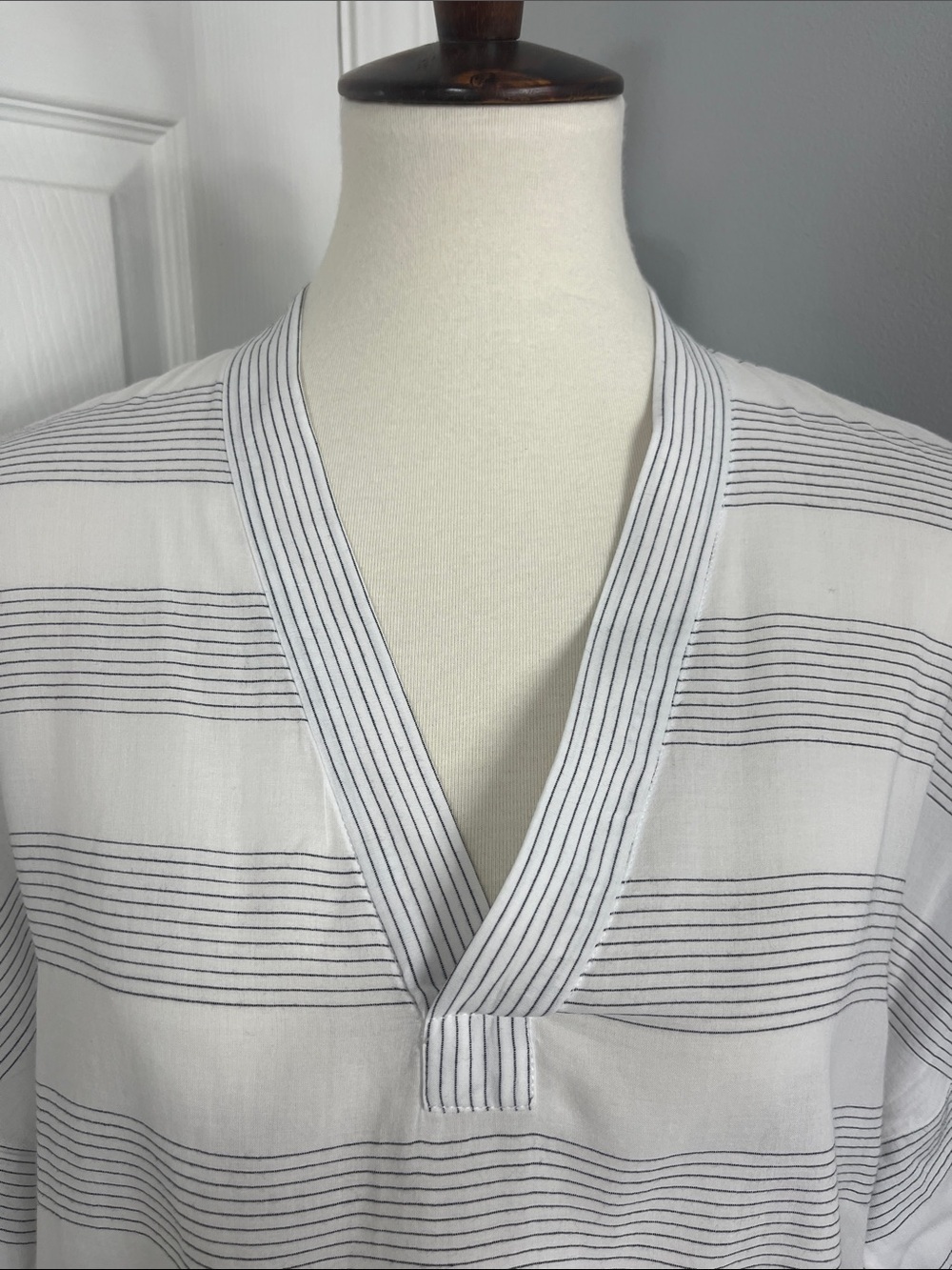 GAP 100% Cotton Black & White Tunic Top Summer Top Lightweight Top - Picture 2 of 6